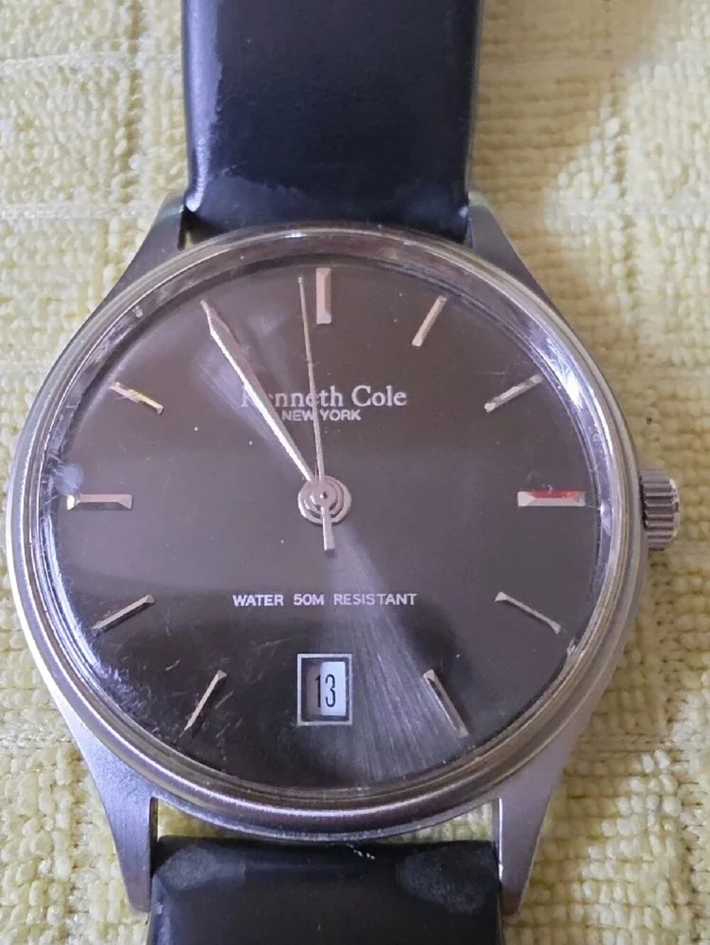 Men's Kenneth Cole Black Dial Stainless Case Leather Strap Watch Yr 2000's-Works